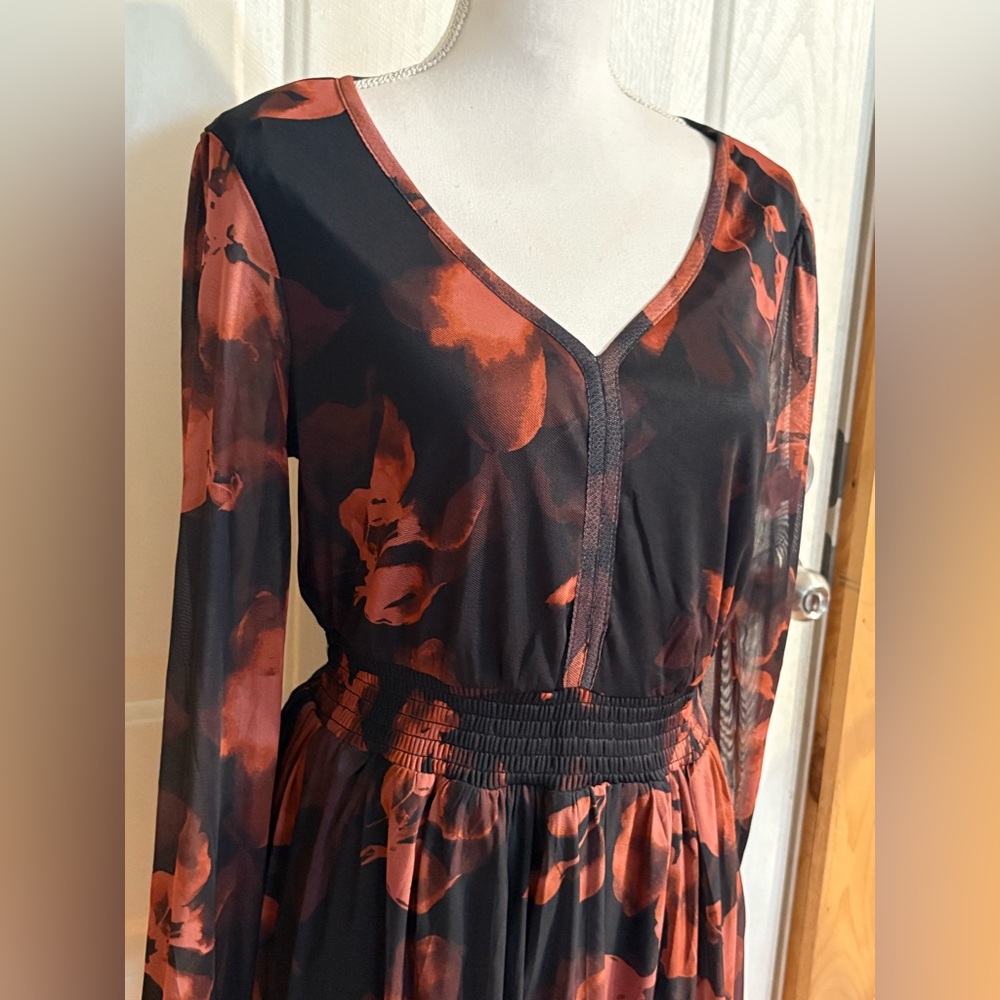 Madison + Hudson Chic Black and Rust Floral Long Sleeve Dress size M NWT - Picture 2 of 11